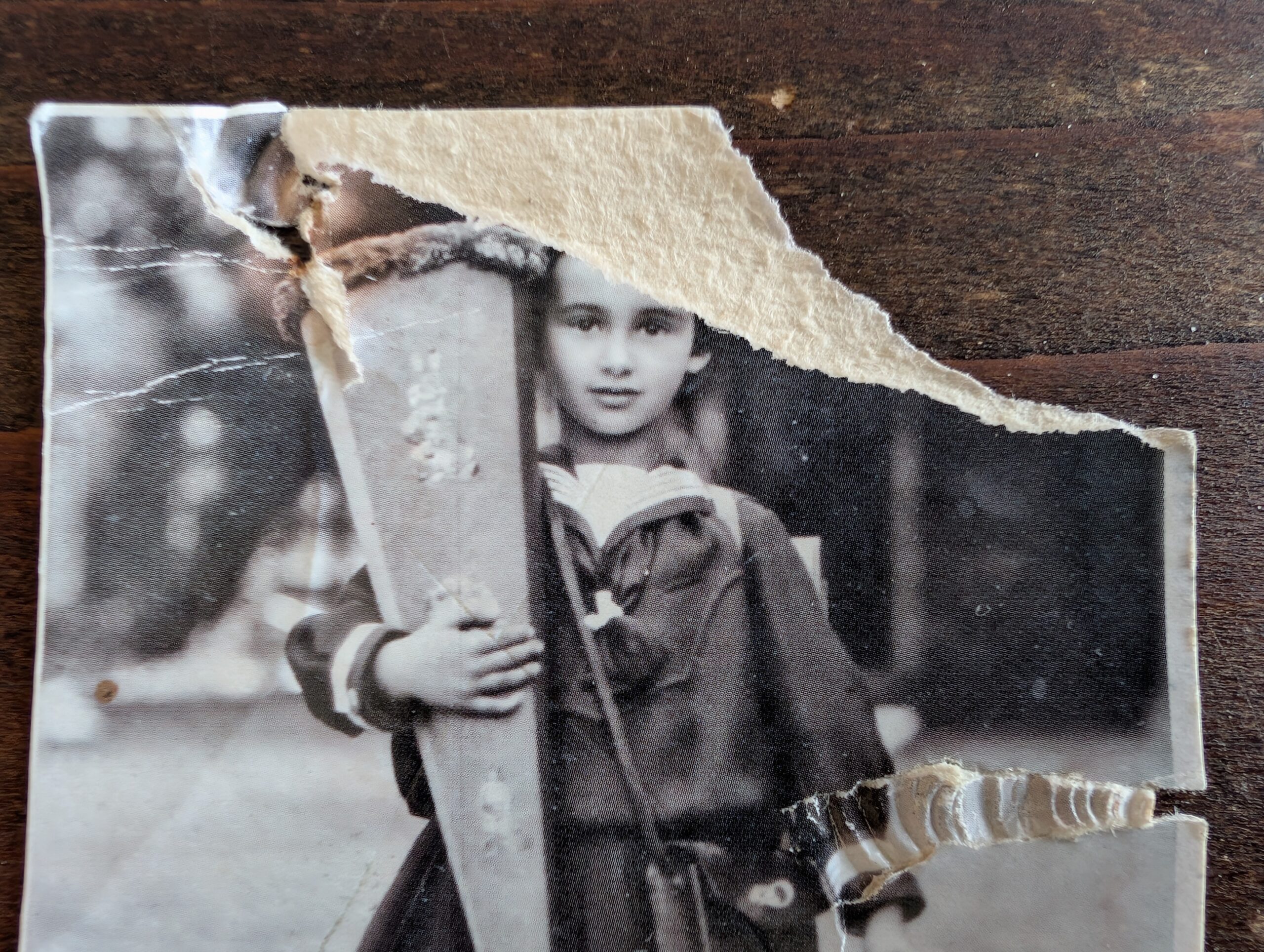 Eine Bushaltestelle, ein Foto, ein Name: Liesel Mansfeld